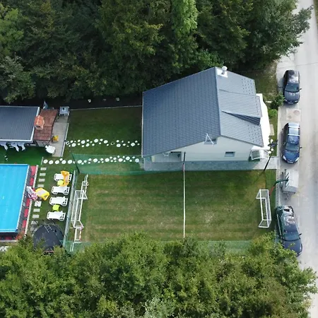 Holiday home Vikendica A1