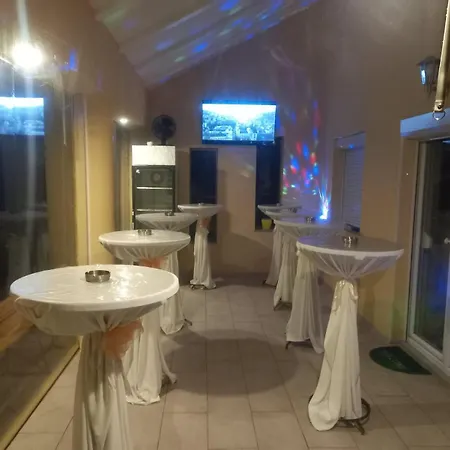 Holiday home Vikendica A1 *